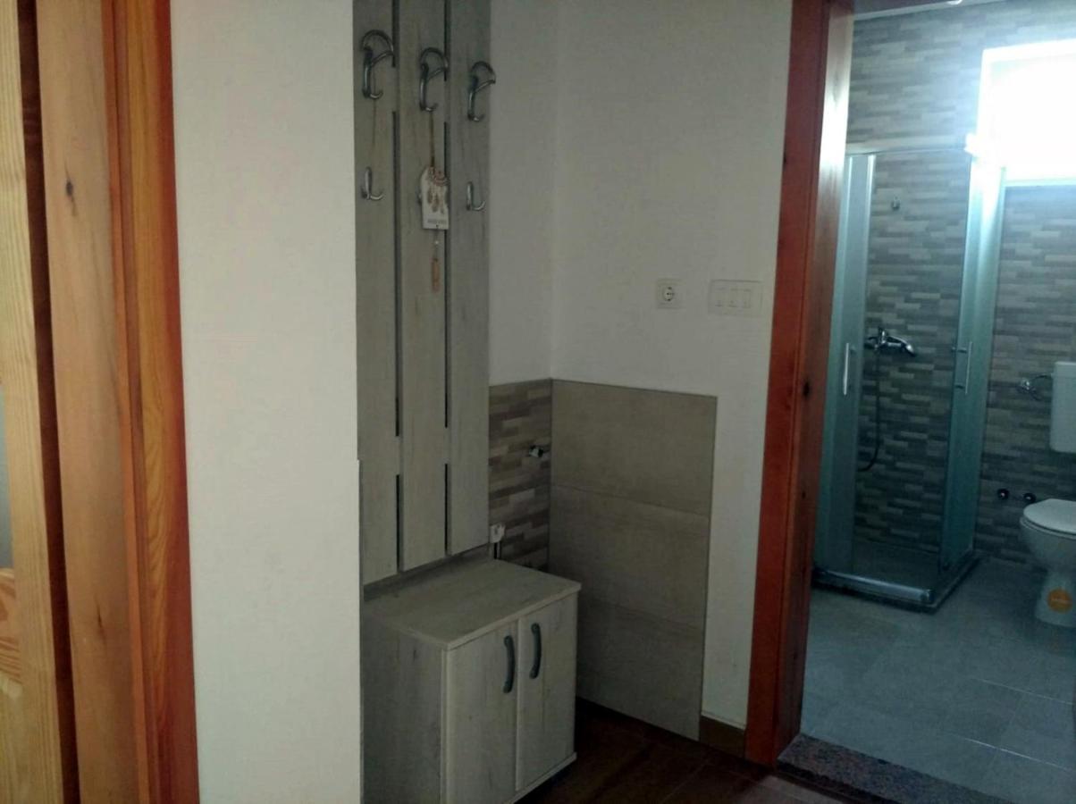 Ferienwohnung Secret Garden Neum Exterior foto